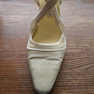 Beige/Ivory heels